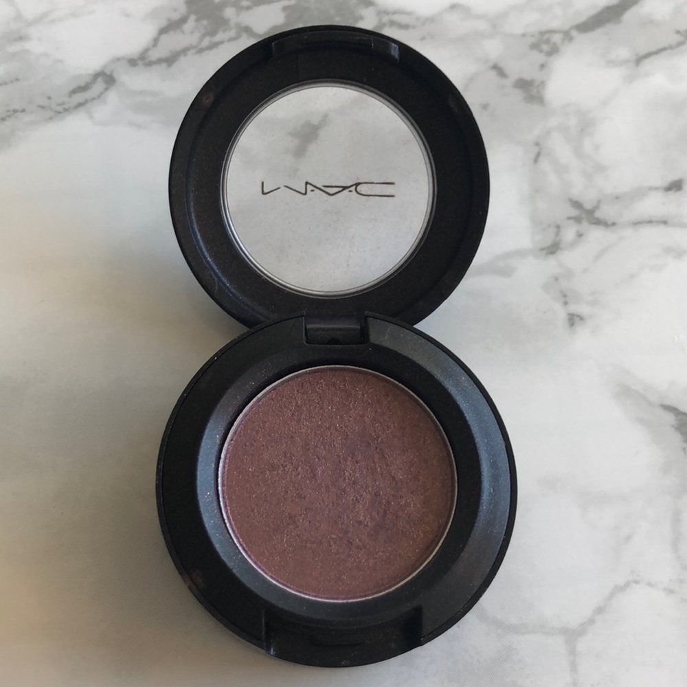 🌼 2/$15 Mac eyeshadow